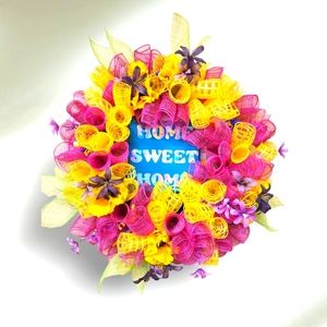 Deco mesh wreath